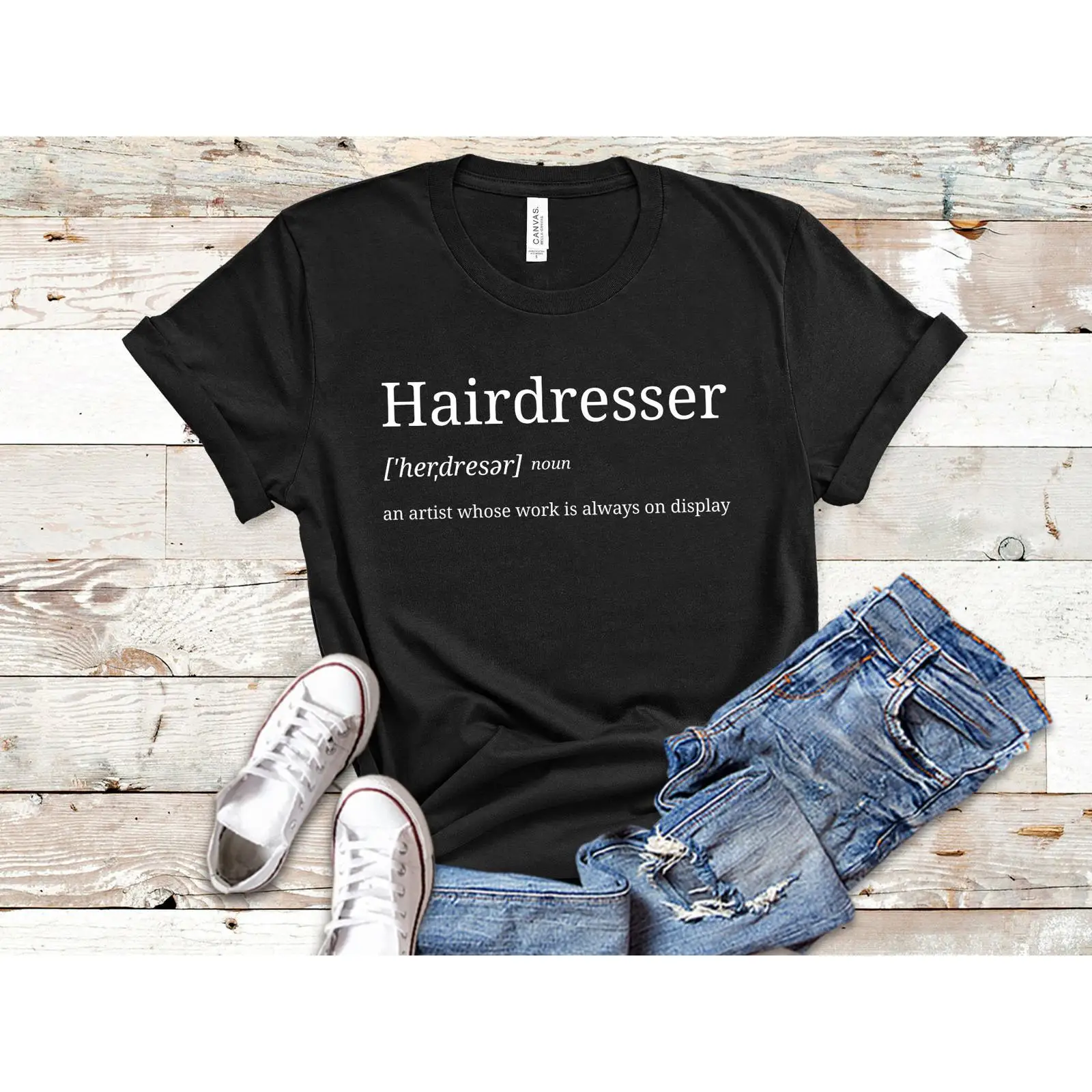 Vintage Fashion Quotes - เสื้อยืดช่างทำผม ช่างทำผม ช่างจัดแต่งทรงผม สำหรับคำคมสไตล์วินเทจ ลุคย้อนยุค แฟชั่นสตรีทแวร์เล็กน้อย