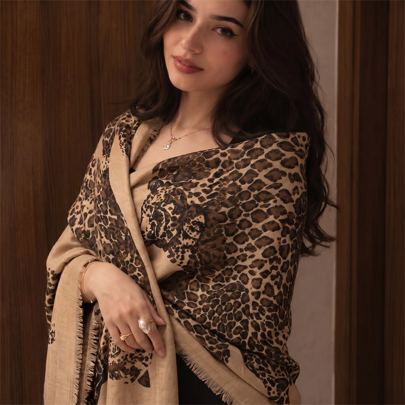 ฮิญาบลายเสือดาววินเทจและผ้าคลุ - Vintage Women Fashion บทวิจารณ์และราคา